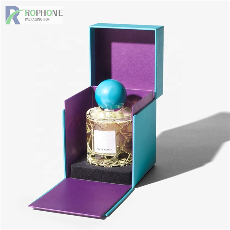 Kotak kemasan parfum