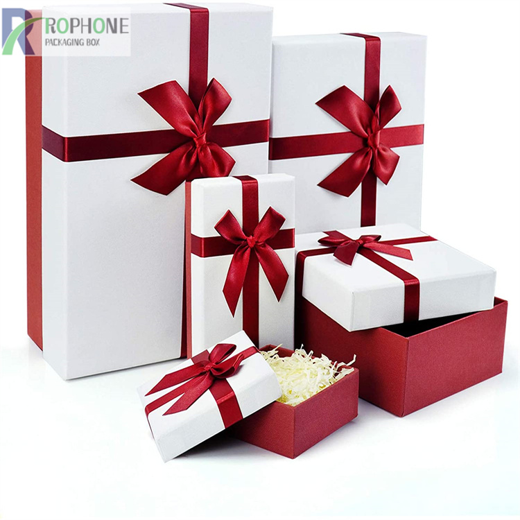 Kotak hadiah yang dipersonalisasi